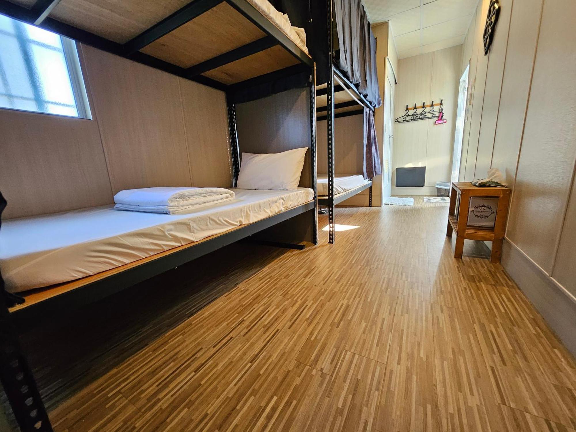 舞浪海景旅店 Hotell Xiaoliuqiu Exteriör bild