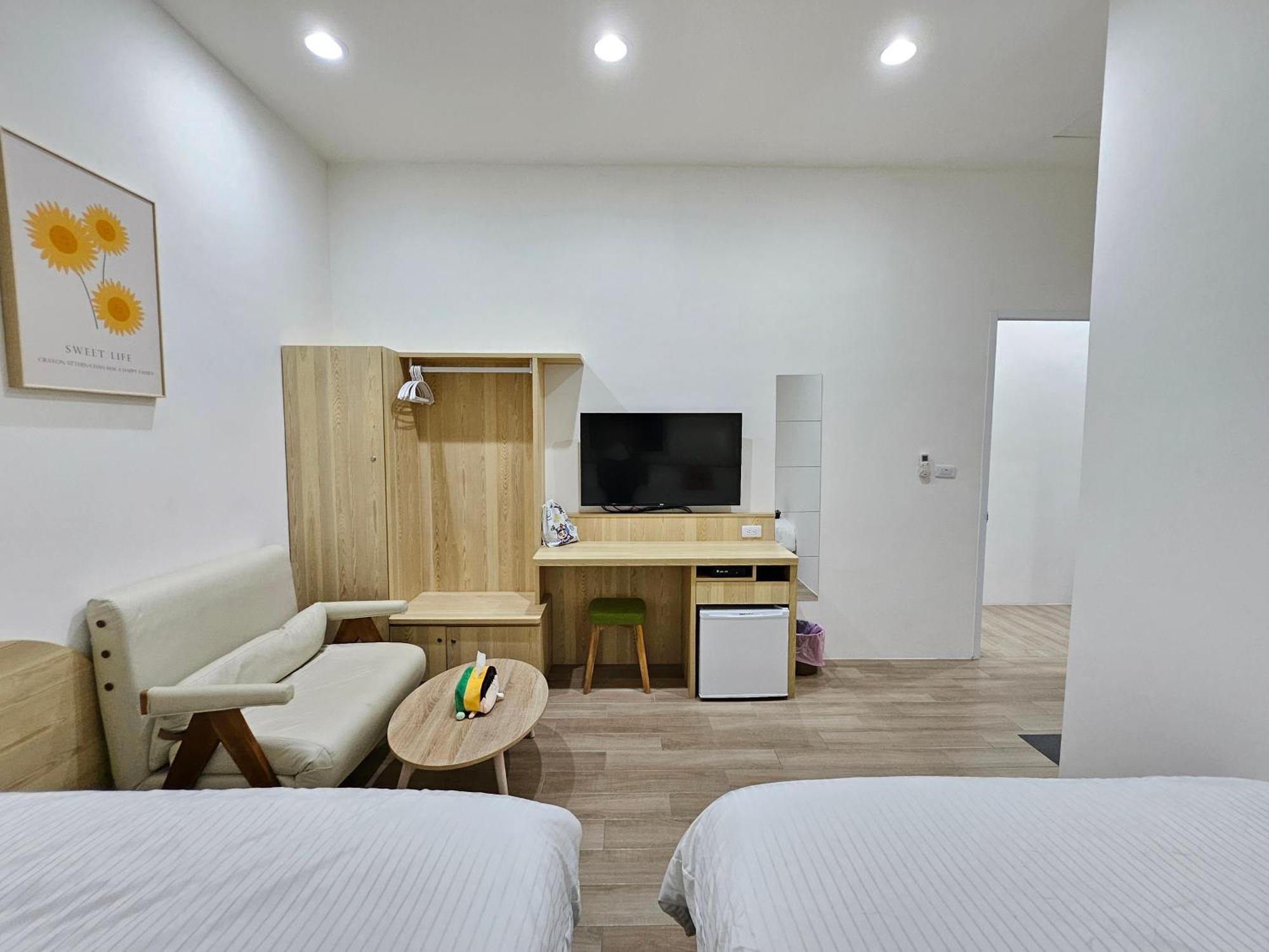 舞浪海景旅店 Hotell Xiaoliuqiu Rum bild