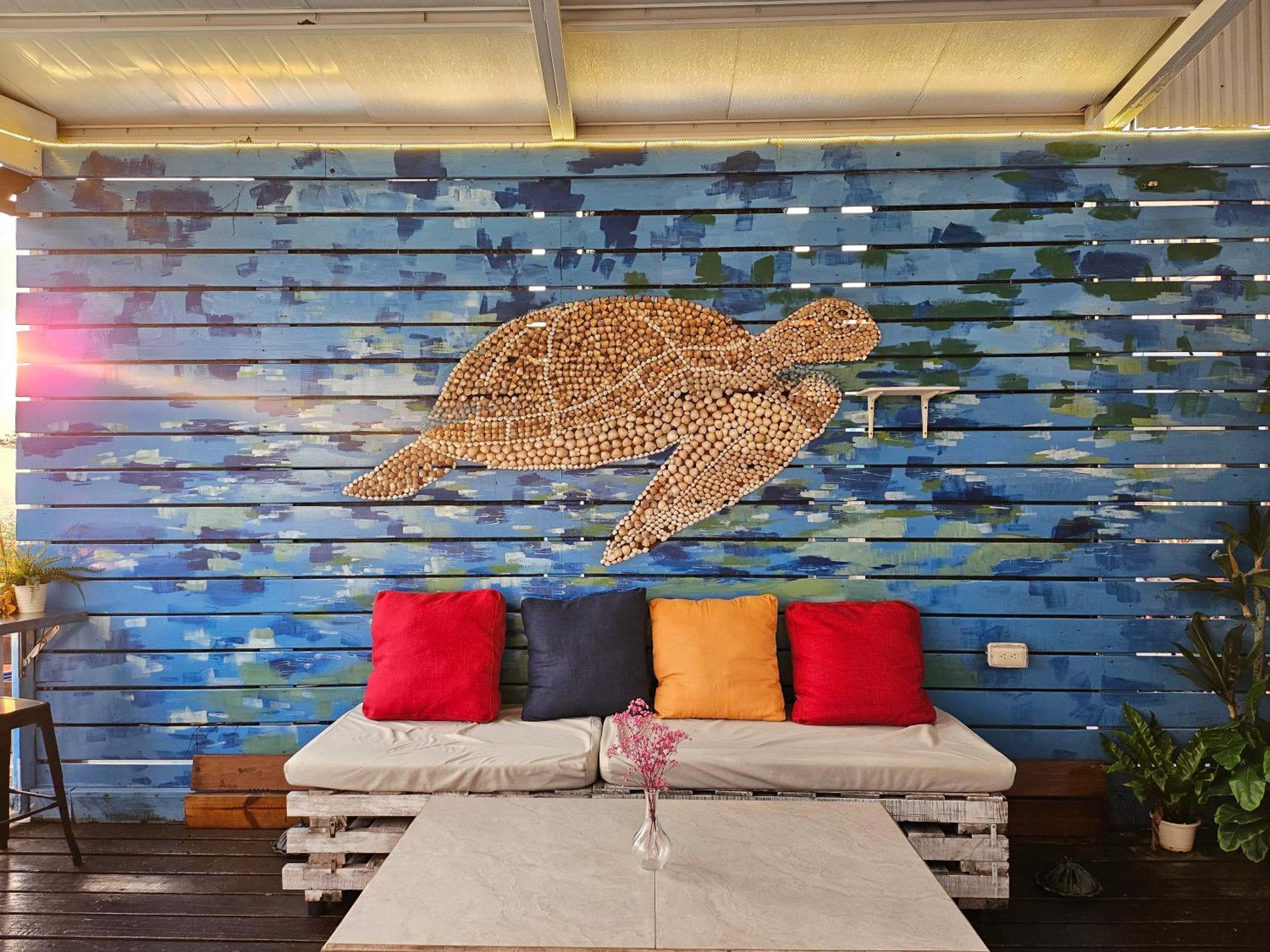 舞浪海景旅店 Hotell Xiaoliuqiu Exteriör bild