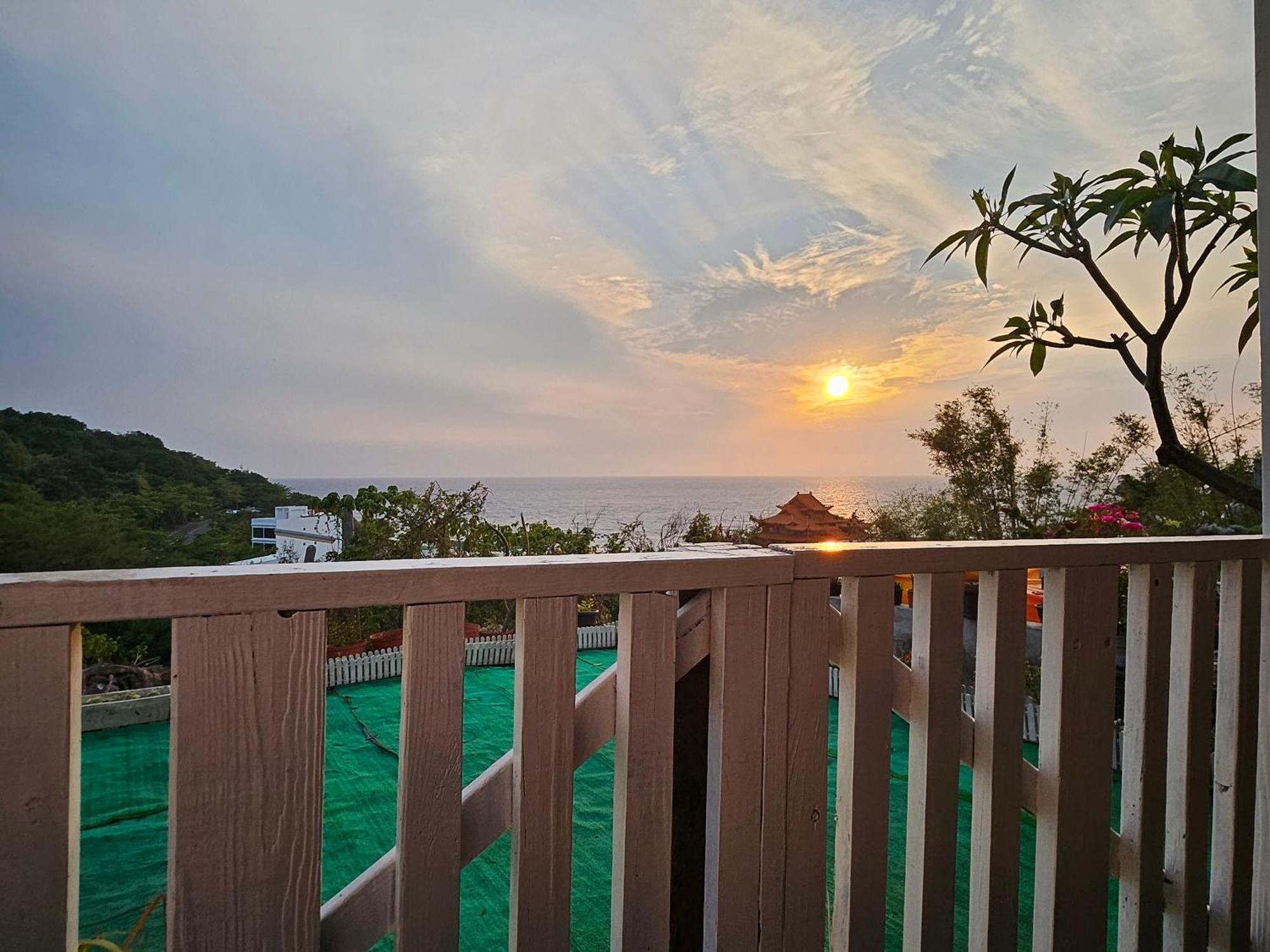 舞浪海景旅店 Hotell Xiaoliuqiu Exteriör bild